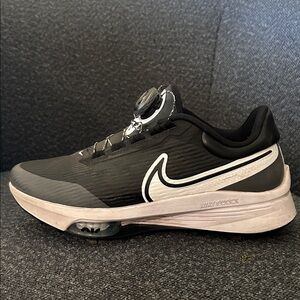 Nike Black and White golf shoes